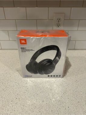 JBL E55BT Wireless On-Ear Headphones - NIB